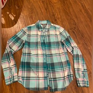 North face women’s flannel plaid shirt